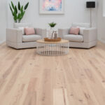 Hickory Classique Artax in Lounge Room